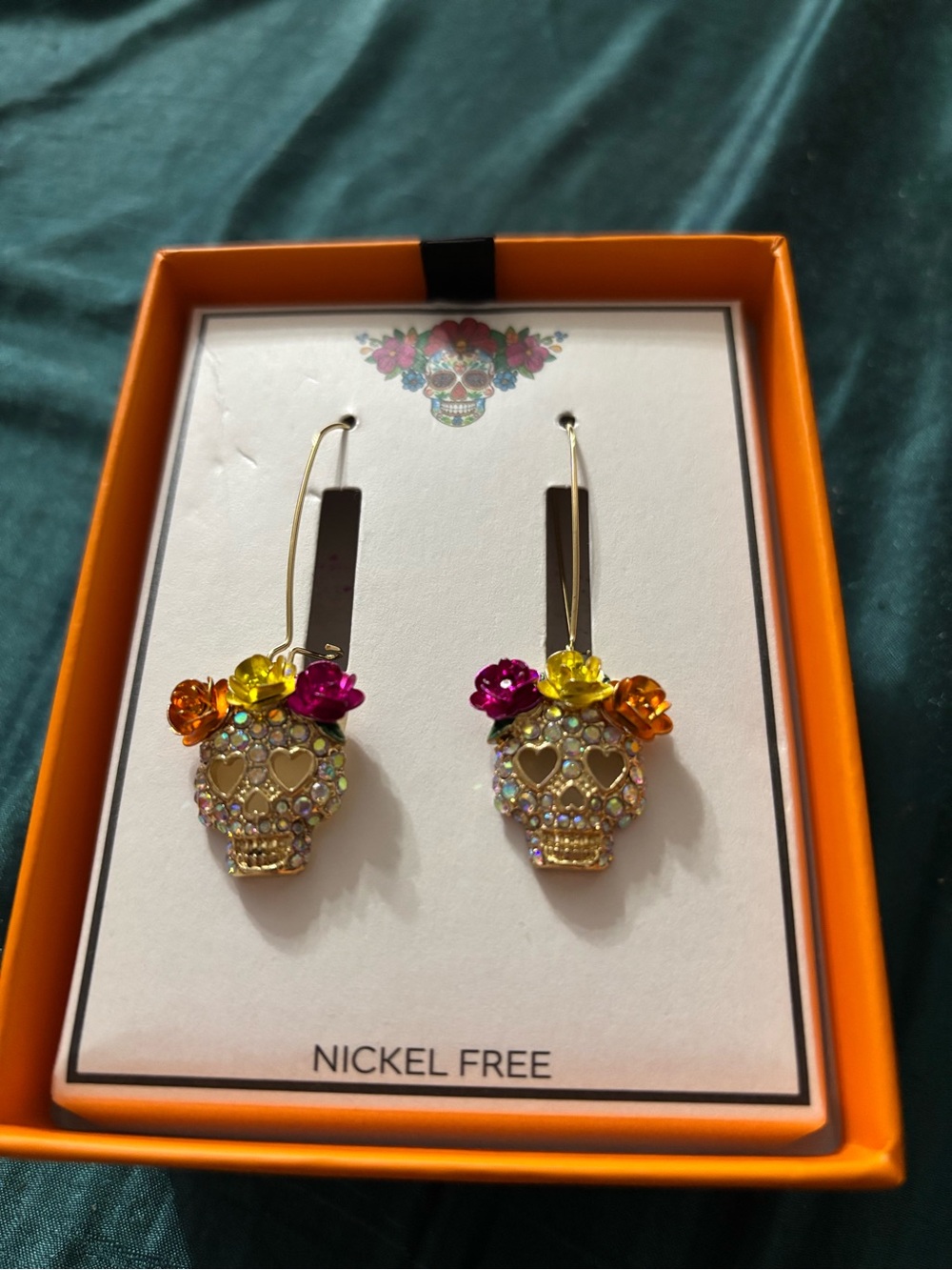Sugar Skull earrings.  Dangle. Day of the Dead